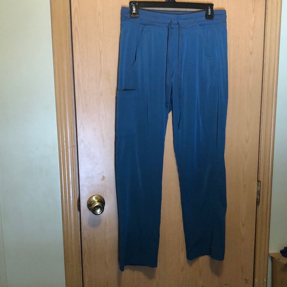 Willow brooks scrub bottoms green/blue size SMP